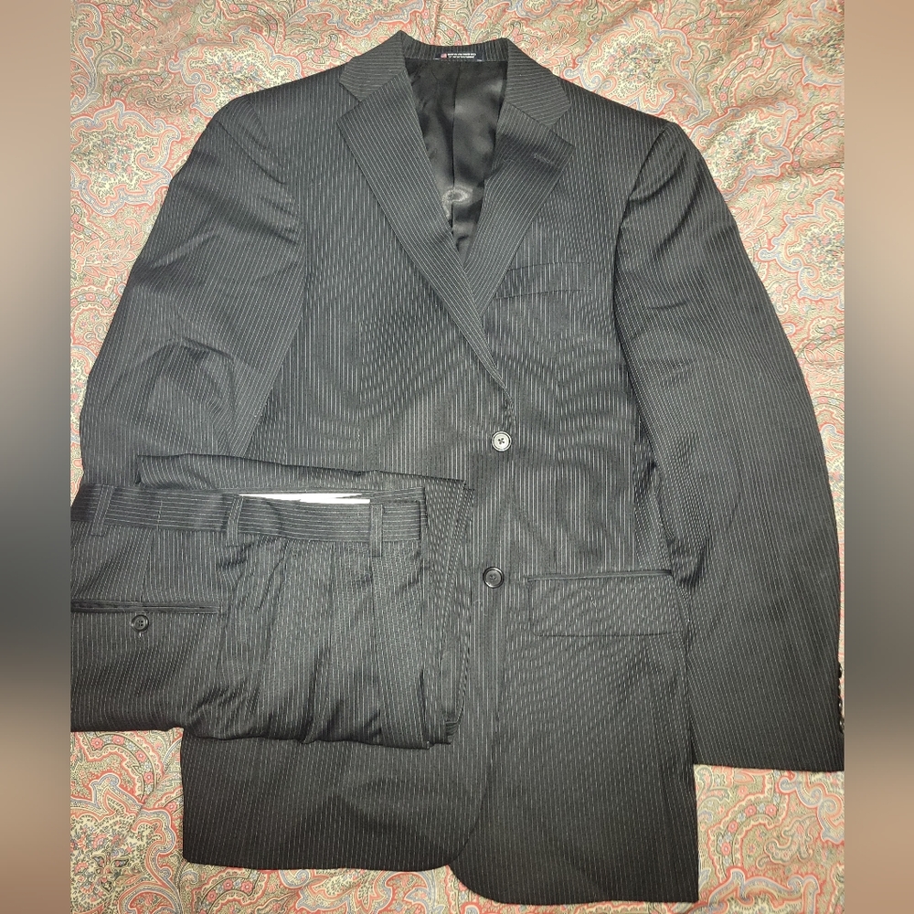 Mens 2piece suit.